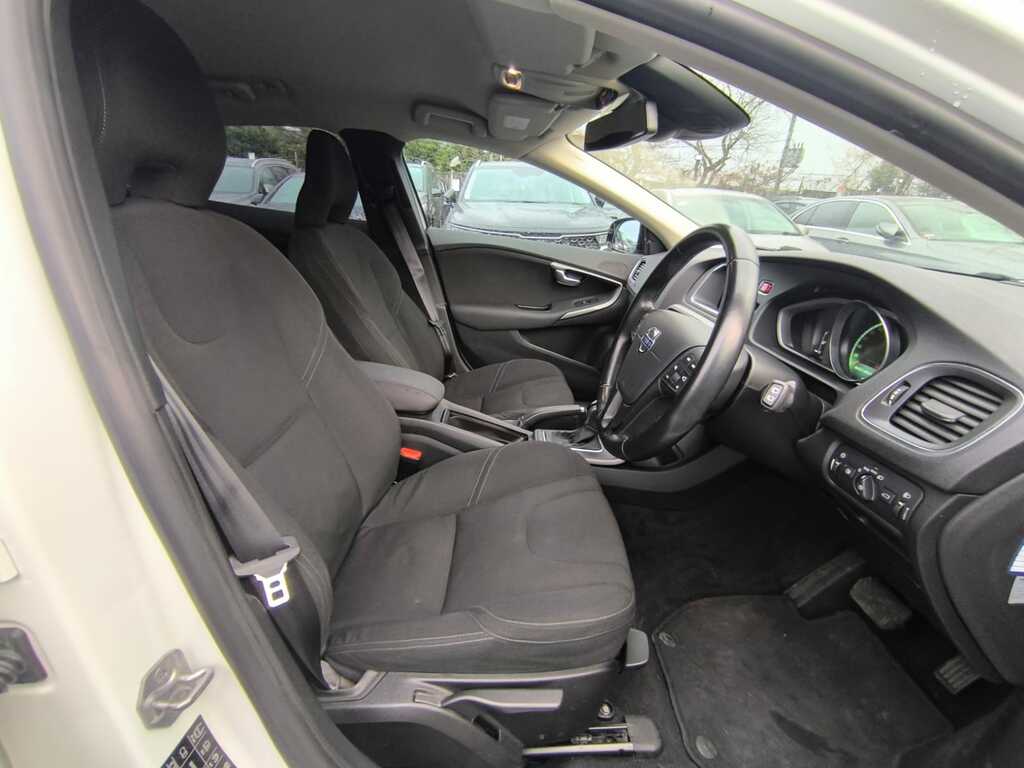 Volvo V40 Reserve For 99...D2 R-design Black #9