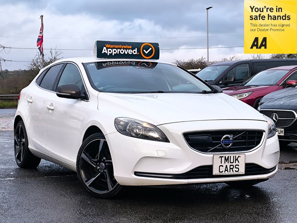 Volvo V40 1.6 201414 T4 Se 5 Seats Ul White