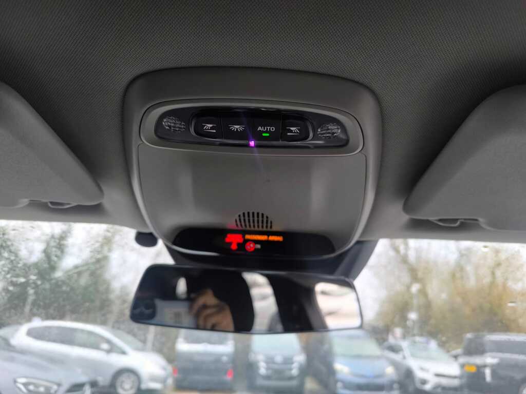 Volvo V40 Reserve For 99...D2 R-design Black #27