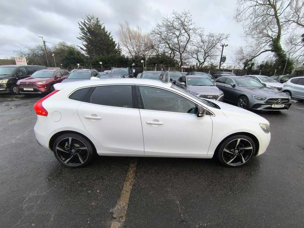 Volvo V40 1.6 201414 T4 Se 5 Seats Ul LW14KPK White #5