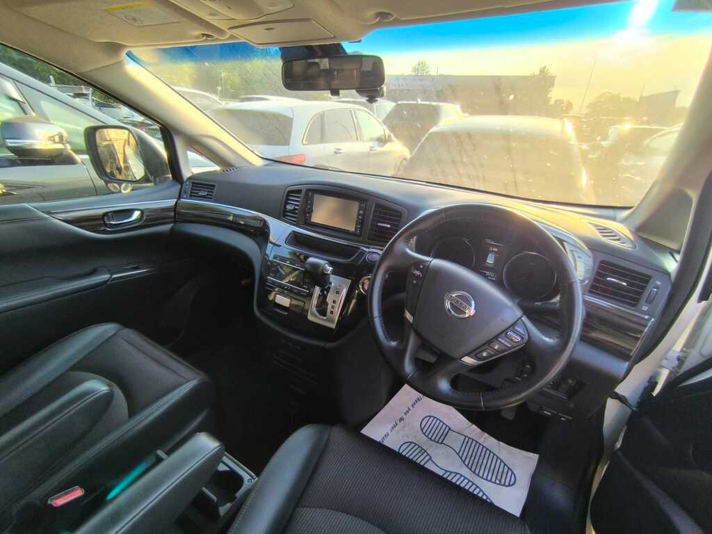 Nissan Elgrand 2.5 201969 8 Seats 2 Keys M White #3