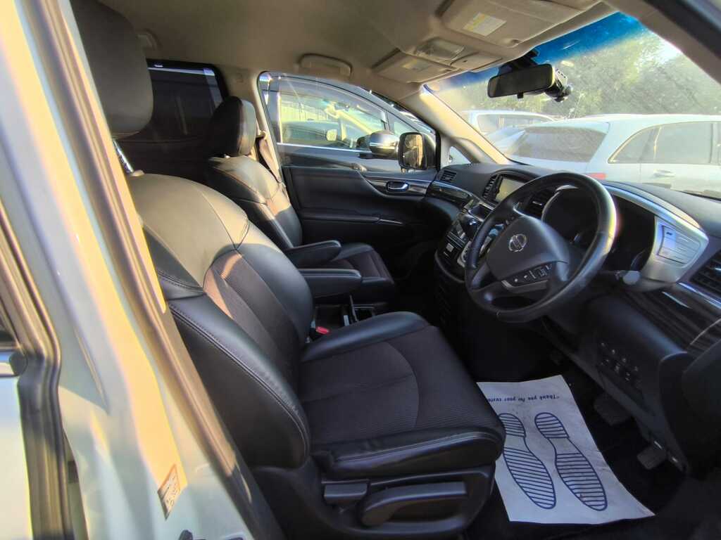 Nissan Elgrand 2.5 201969 8 Seats 2 Keys M White #2