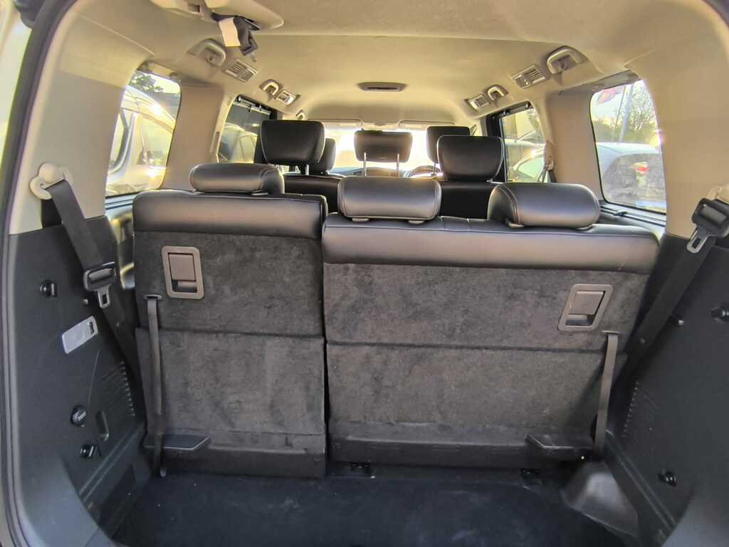 Nissan Elgrand Mpv Silver #9