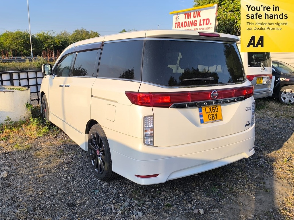Nissan Elgrand 3.5 201060 7 Seats 4Wd Mpv White