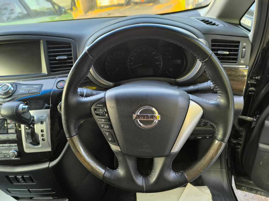 Nissan Elgrand 3.5 Grey #7