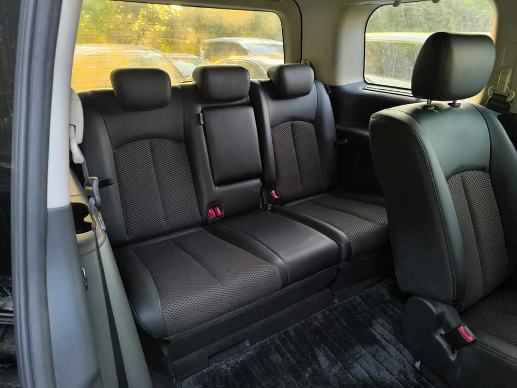 Nissan Elgrand 2.5 201313 8 Seats Urban Ch Black #6