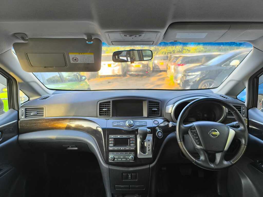 Nissan Elgrand 2.5 201313 8 Seats Urban Ch Black #3