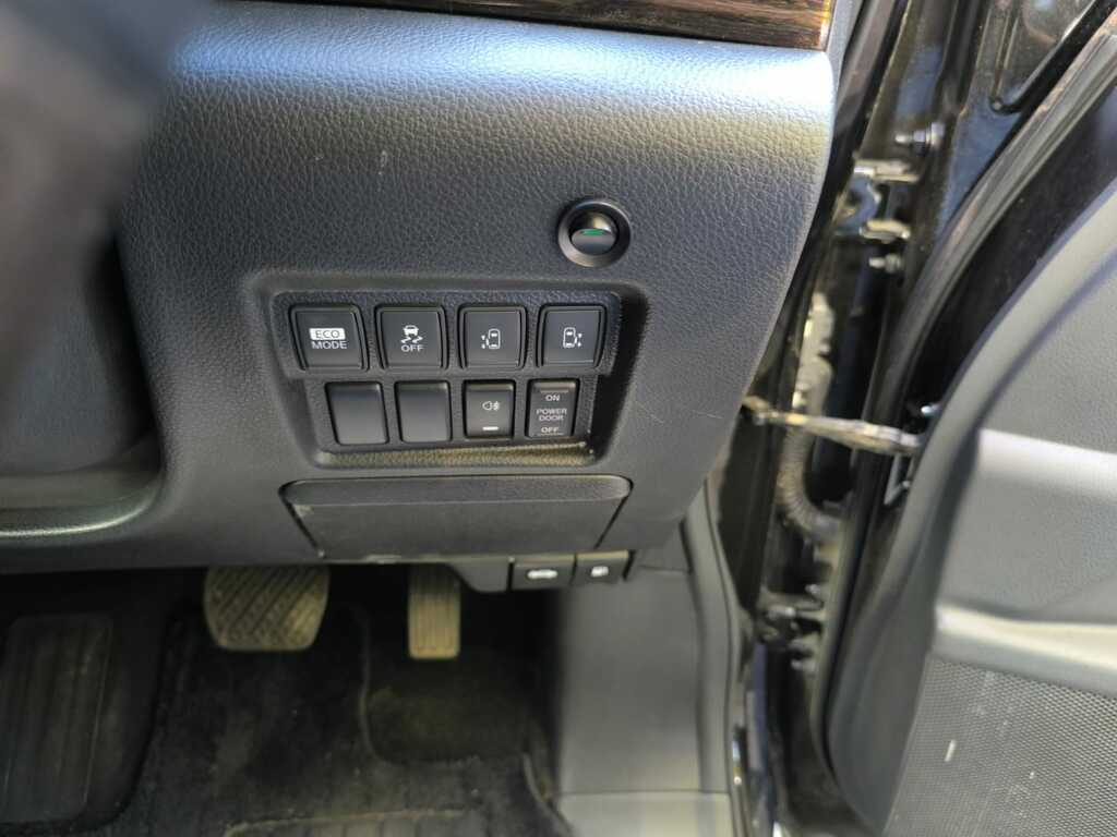 Nissan Elgrand 3.5 Grey #11