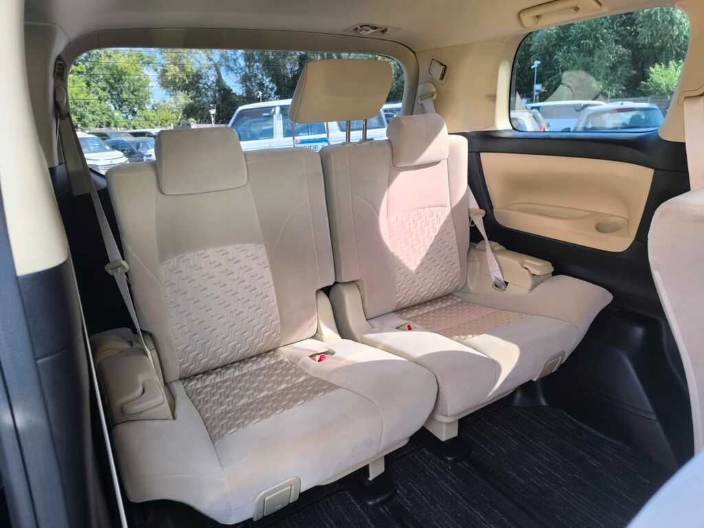 Toyota Alphard 2.4 V Luxury Motor Home Grey #13