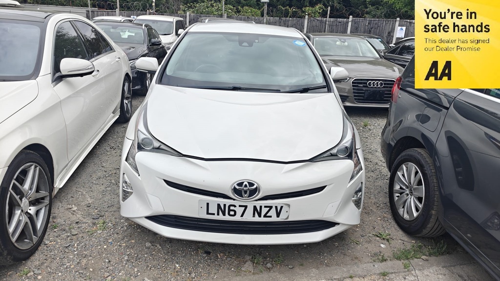 Toyota Prius 1.8 Hybrid 201767 Active 5 Seats Ulez Free P White
