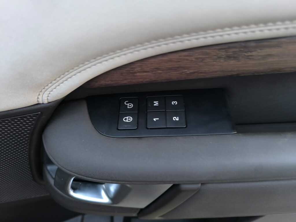 Land Rover Discovery 2017 17 3.0 #38