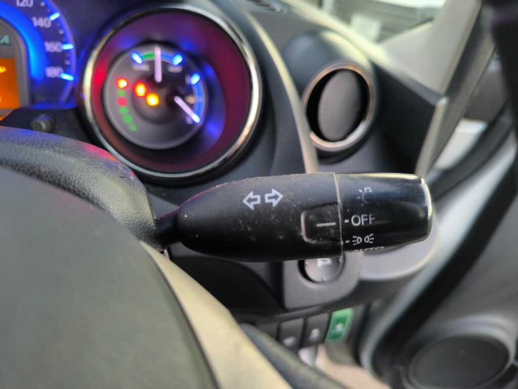 Honda Jazz 1.2 I-vtec S Red #19