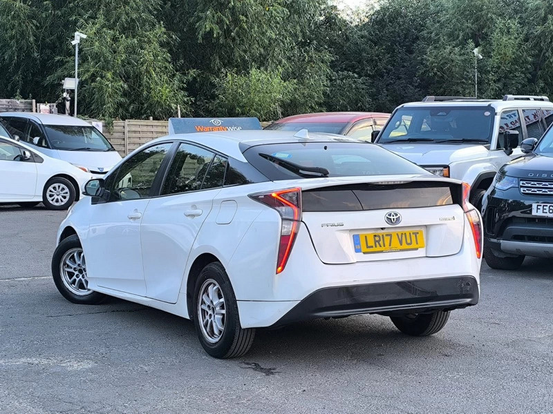 Toyota Prius 1.8 Hybrid 201717 Active 5 Seats Ulez Free P White #4