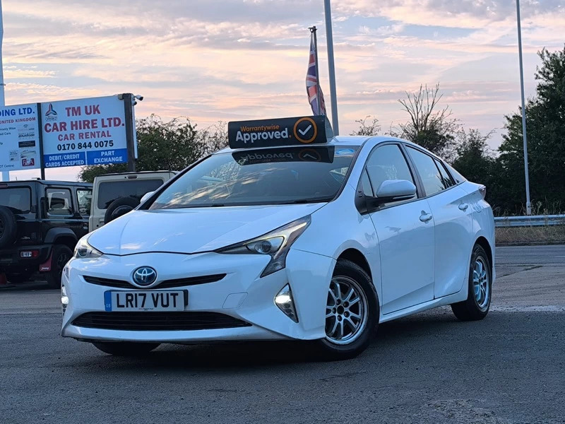 Toyota Prius 1.8 Hybrid 201717 Active 5 Seats Ulez Free P White #2