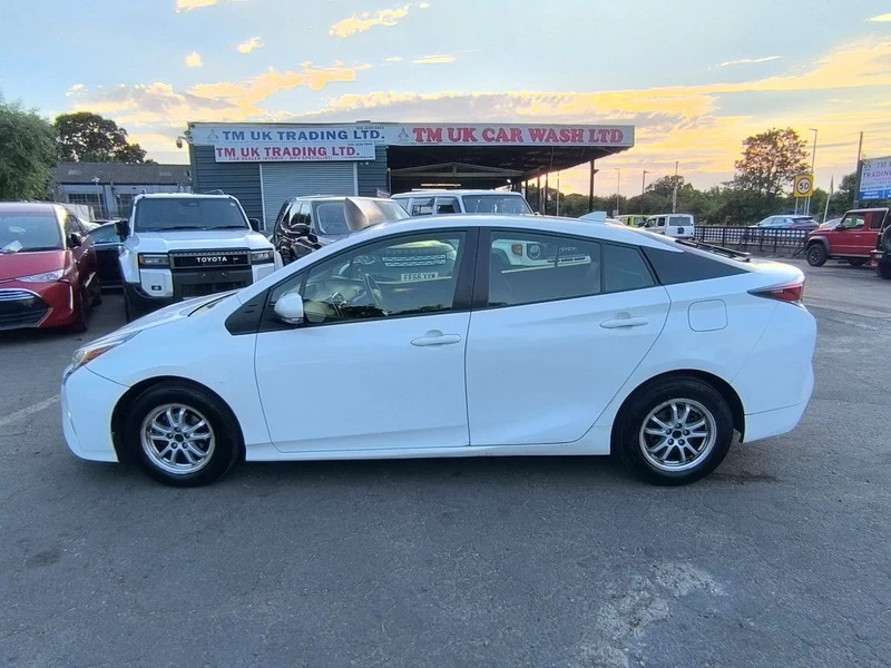 Toyota Prius 1.8 Hybrid 201717 Active 5 Seats Ulez Free P White #5