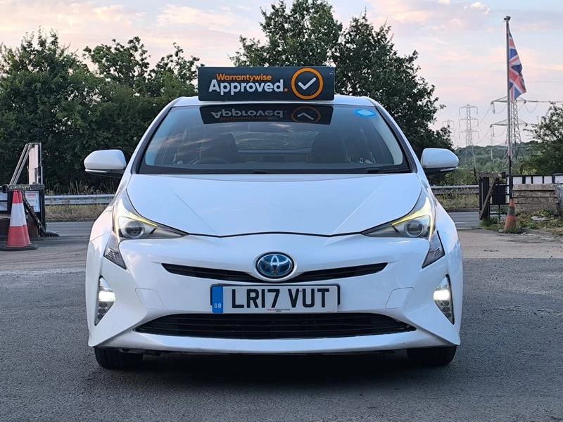 Toyota Prius 1.8 Hybrid 201717 Active 5 Seats Ulez Free P White #6