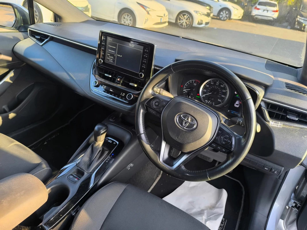 Toyota Corolla Estate Grey #9