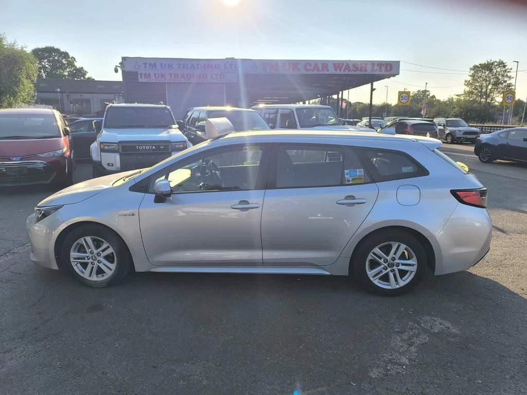 Toyota Corolla Estate Grey #5