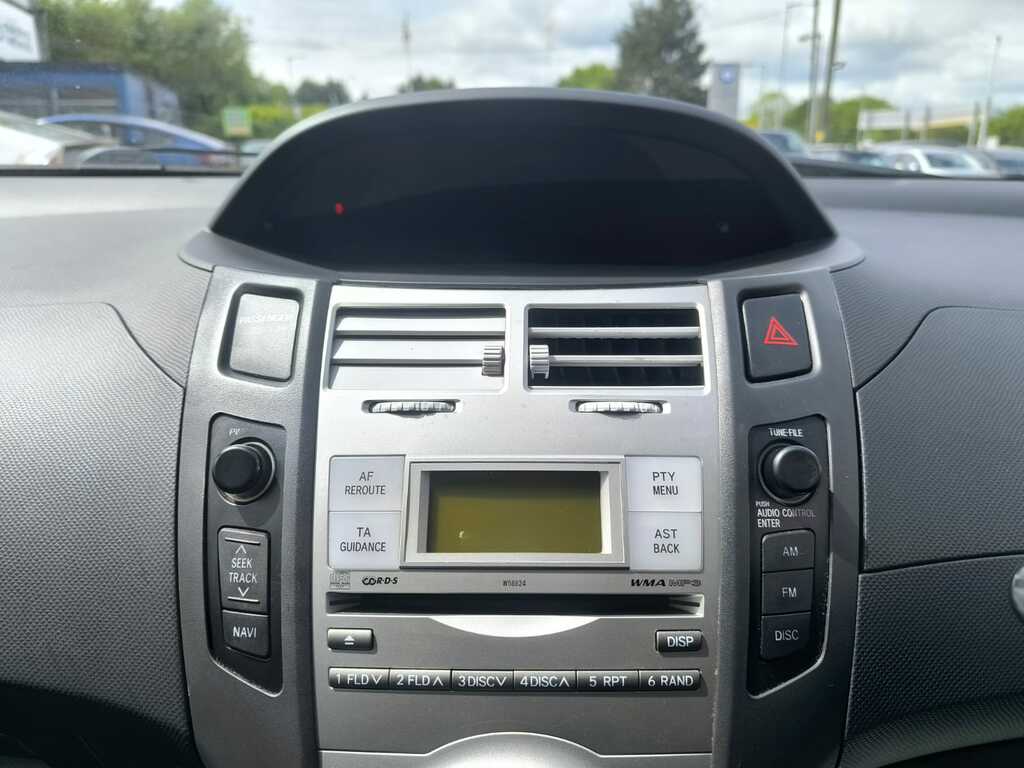 Toyota Yaris Hatchback 1.4 D-4d Tr 2008 Grey #13