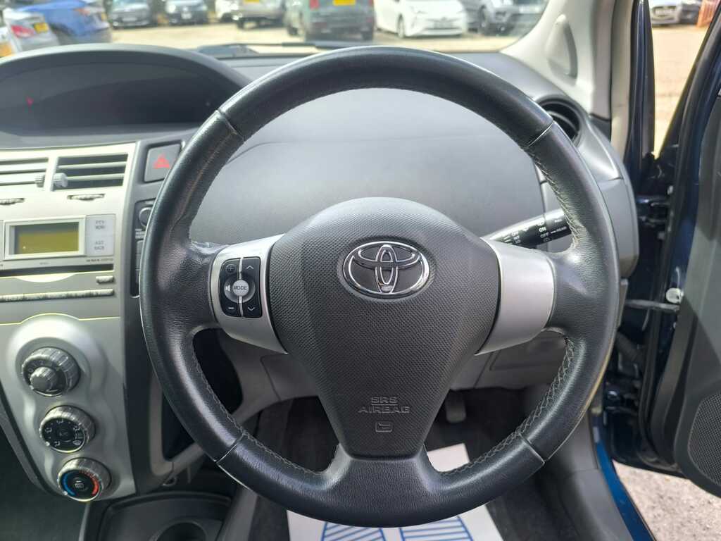 Toyota Yaris Hatchback 1.4 D-4d Tr 2008 Grey #12