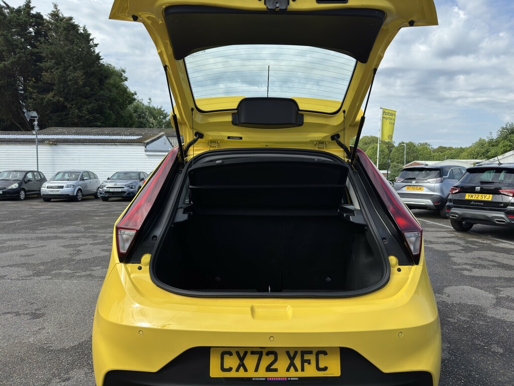MG MG3 Hatchback 1.5 Vti-tech Exclusive Nav 202272 CX72XFC Yellow #6