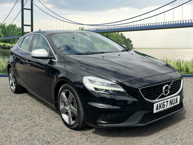 Volvo V40 2.0 T2 R-design Hatchback Euro 6 Black