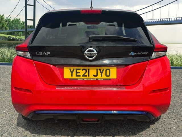 Nissan Leaf 40Kwh Tekna Hatchback 150 Ps YE21JYO Red #4
