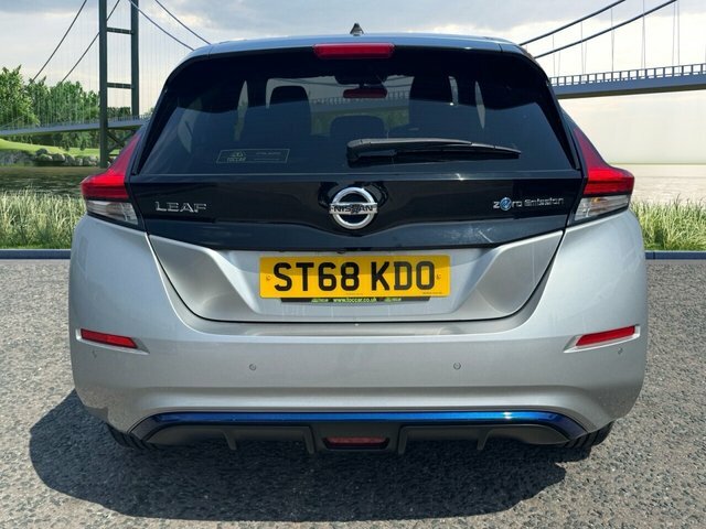 Nissan Leaf 40Kwh N-connecta Hatchback 150 Silver #4