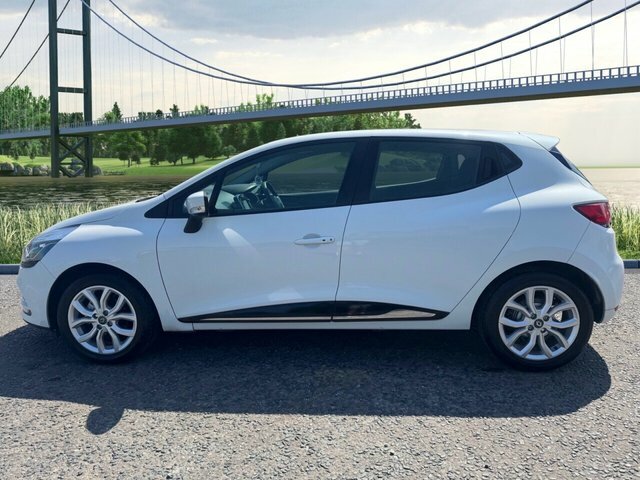 Renault Clio 1.5 Dci Dynamique Nav Hatchback White #6