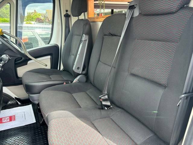 Peugeot Boxer 2.2 Bluehdi H2 Professional Van 140Ps White #4