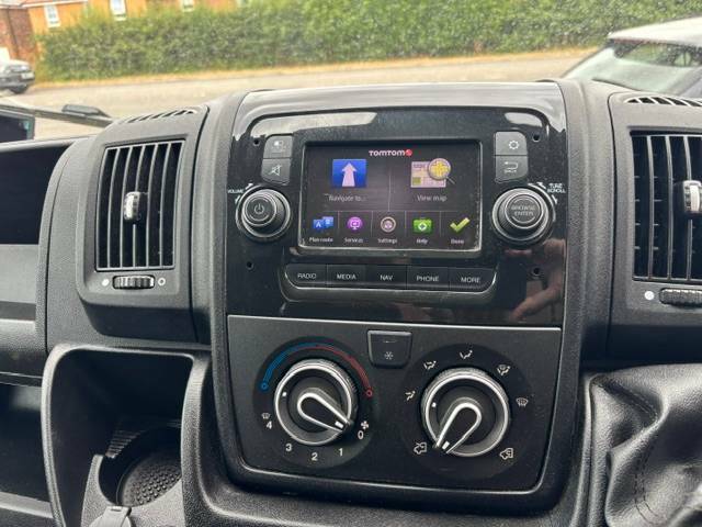 Peugeot Boxer 2.2 Bluehdi H2 Professional Van 140Ps White #5