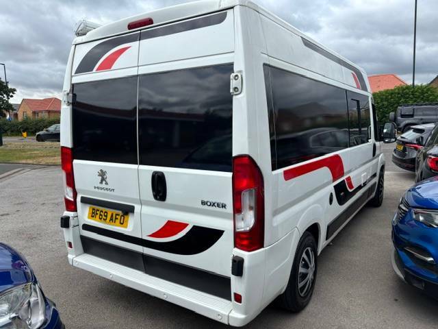Peugeot Boxer 2.2 Bluehdi H2 Professional Van 140Ps White #2