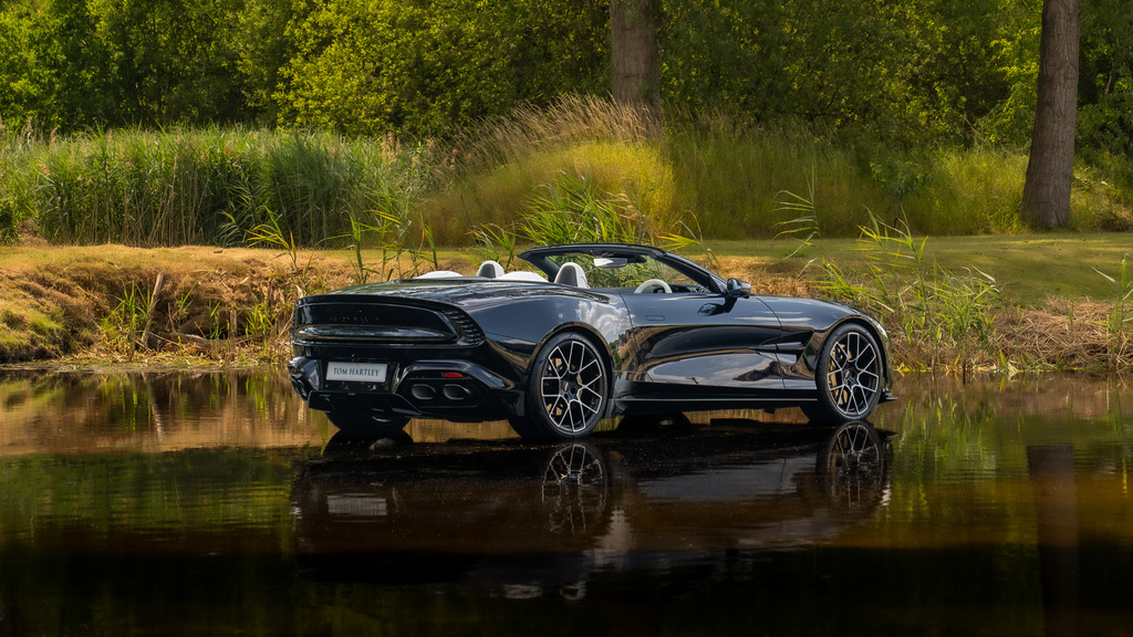 Aston Martin Vanquish Convertible Black #3