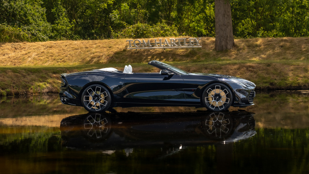 Aston Martin Vanquish Convertible Black #2