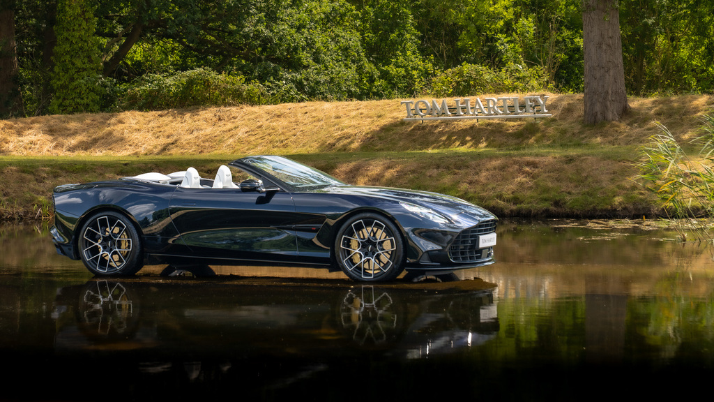 Aston Martin Vanquish Convertible Black
