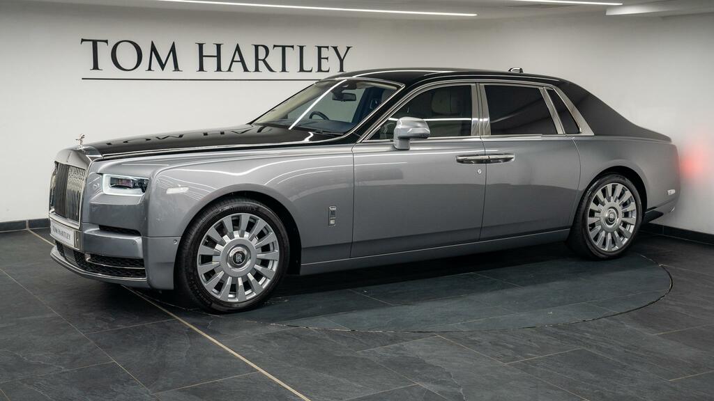 Rolls-Royce Phantom V12 Black #16