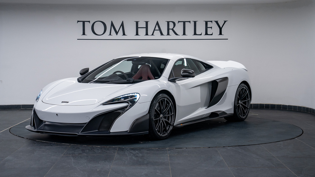 McLaren 675LT Clubsport LJ15CZY White #3