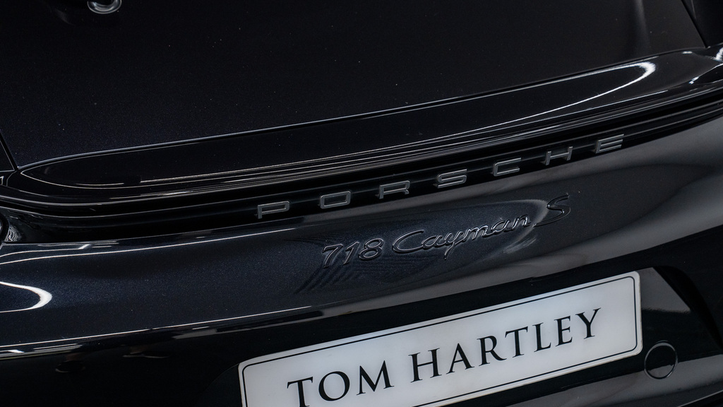 Porsche 718 Cayman T Black #16
