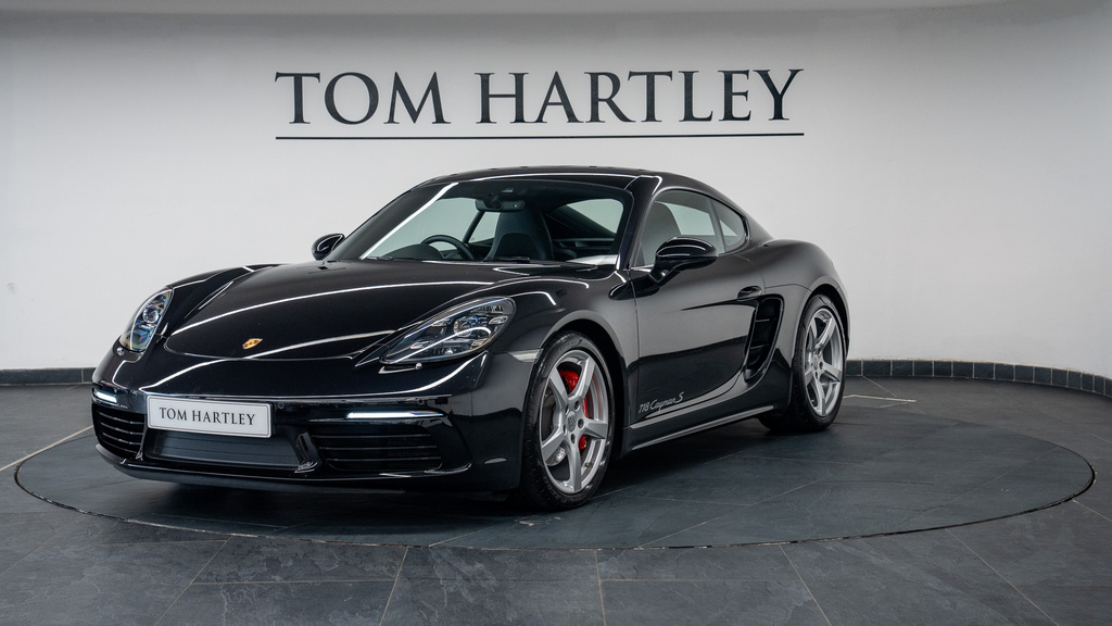 Porsche 718 Cayman Coupe Black #2