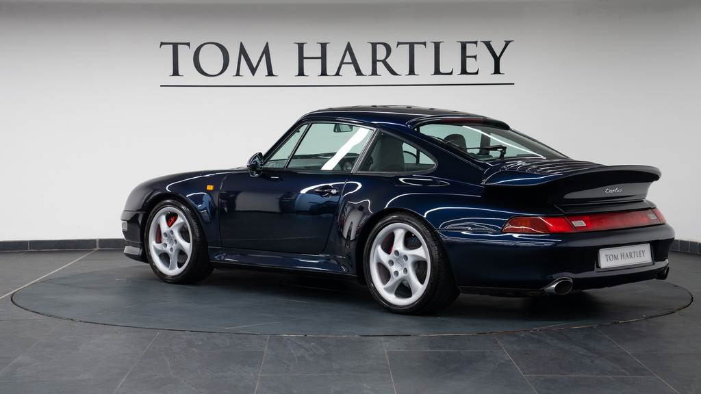 Porsche 911 992 Gt3 Touring Silver #5