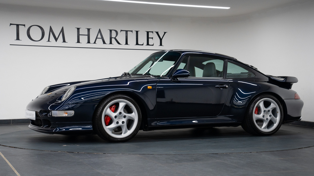 Porsche 911 992 Gt3 Touring Silver #12