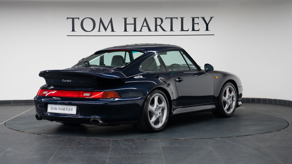 Porsche 911 992 Gt3 Touring Silver #7