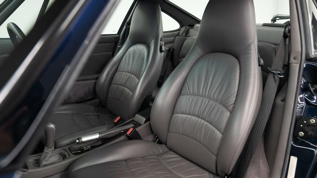 Porsche 911 992 Gt3 Touring Silver #21