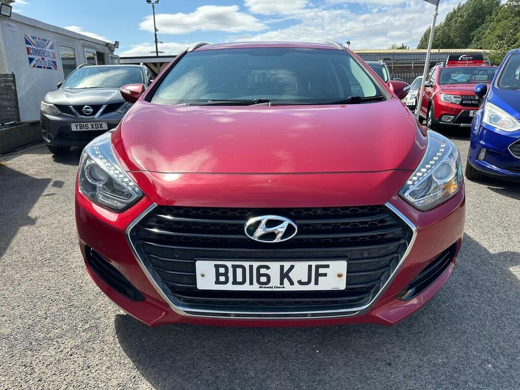 Hyundai I40 1.7 Crdi Blue Drive Se Nav Tourer Euro 6 Ss Red #2