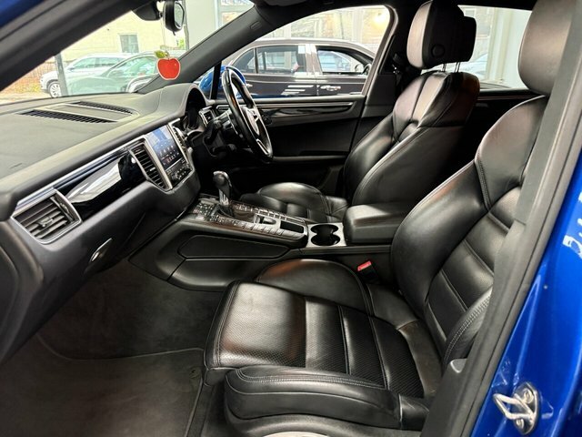 Porsche Macan Turbo Pdk 12450 Of Options - Pan Roof - Sp White #15