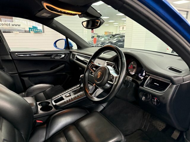 Porsche Macan Turbo Pdk 12450 Of Options - Pan Roof - Sp White #23