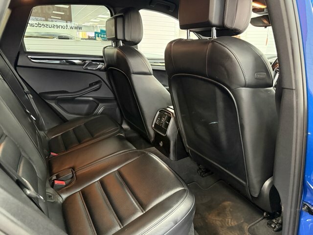 Porsche Macan Suv Blue #4