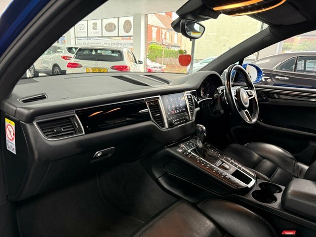 Porsche Macan Turbo Pdk 12450 Of Options - Pan Roof - Sp White #14
