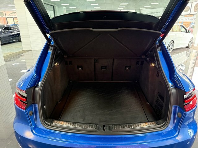 Porsche Macan Turbo Pdk 12450 Of Options - Pan Roof - Sp White #9