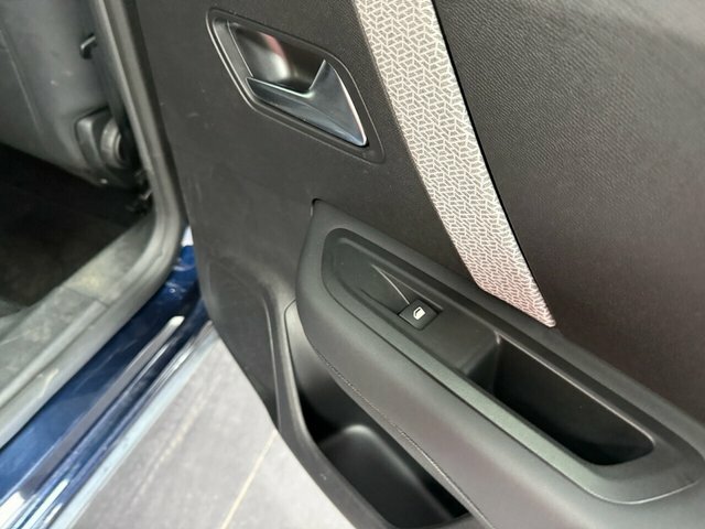 Citroen e-C4 Suv Blue #6